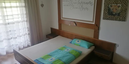Monteurwohnung - Einzelbetten - Tirol - Zimmer mit Balkonzugang, TV, Internet, ect - Schrofelerhof