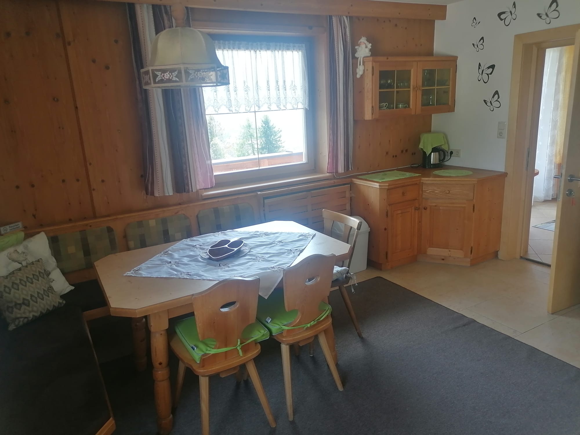Monteurzimmer: Aufenthaltsbereich  - Schrofelerhof 