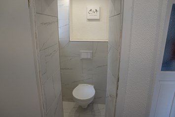 Monteurzimmer: Toilette - McGoodnight - Monteurwohnung Nähe Dresden, ab 13,95€/p.P.