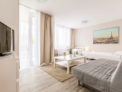Monteurwohnung - TV - Deutschland - Wohnbereich, HomeRent Unterkunft in Dormagen - HomeRent in Dormagen, Monheim, Langenfeld und Grevenbroich