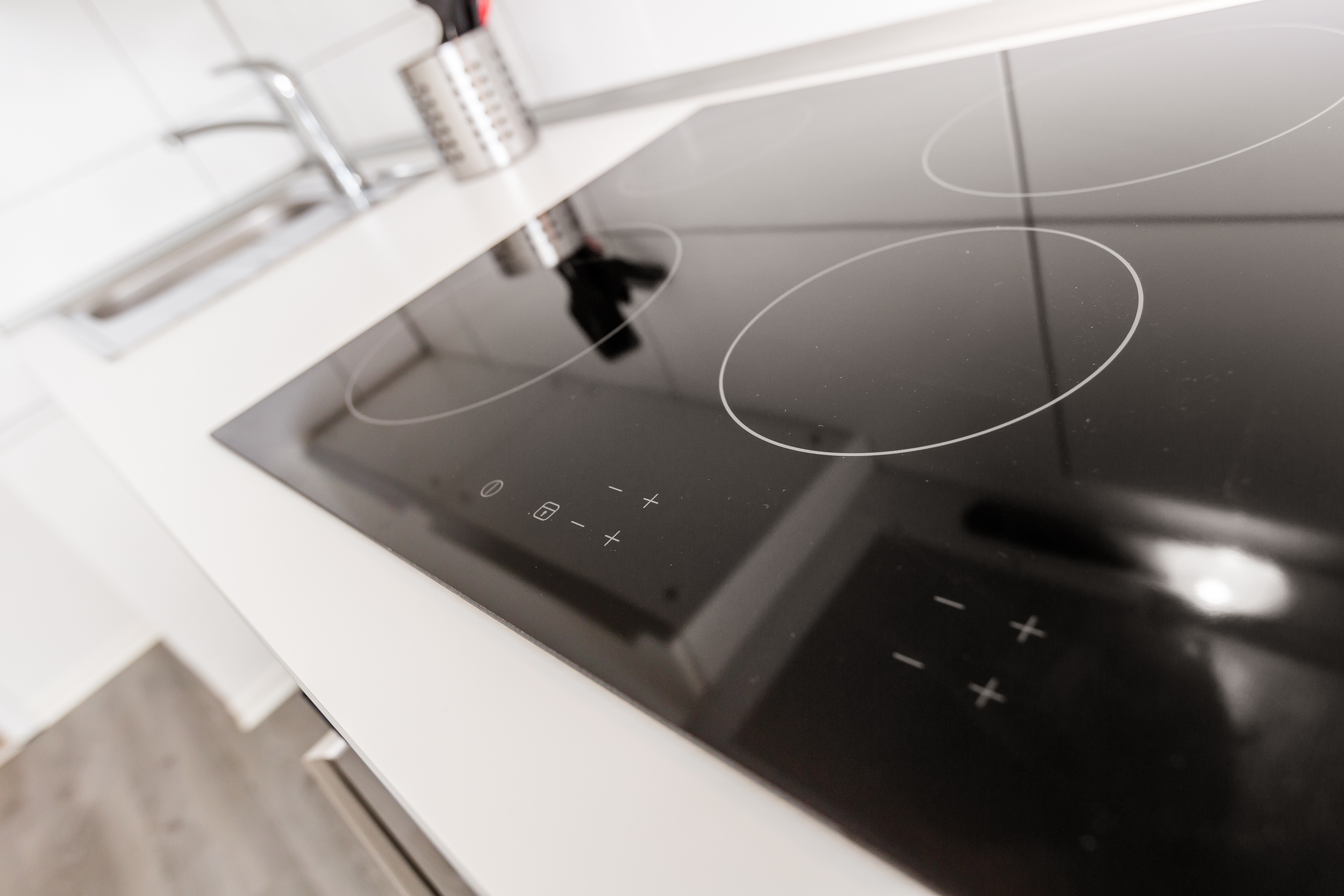 Monteurzimmer: Küche, HomeRent Unterkunft in Dormagen - HomeRent in Dormagen, Monheim, Langenfeld und Grevenbroich