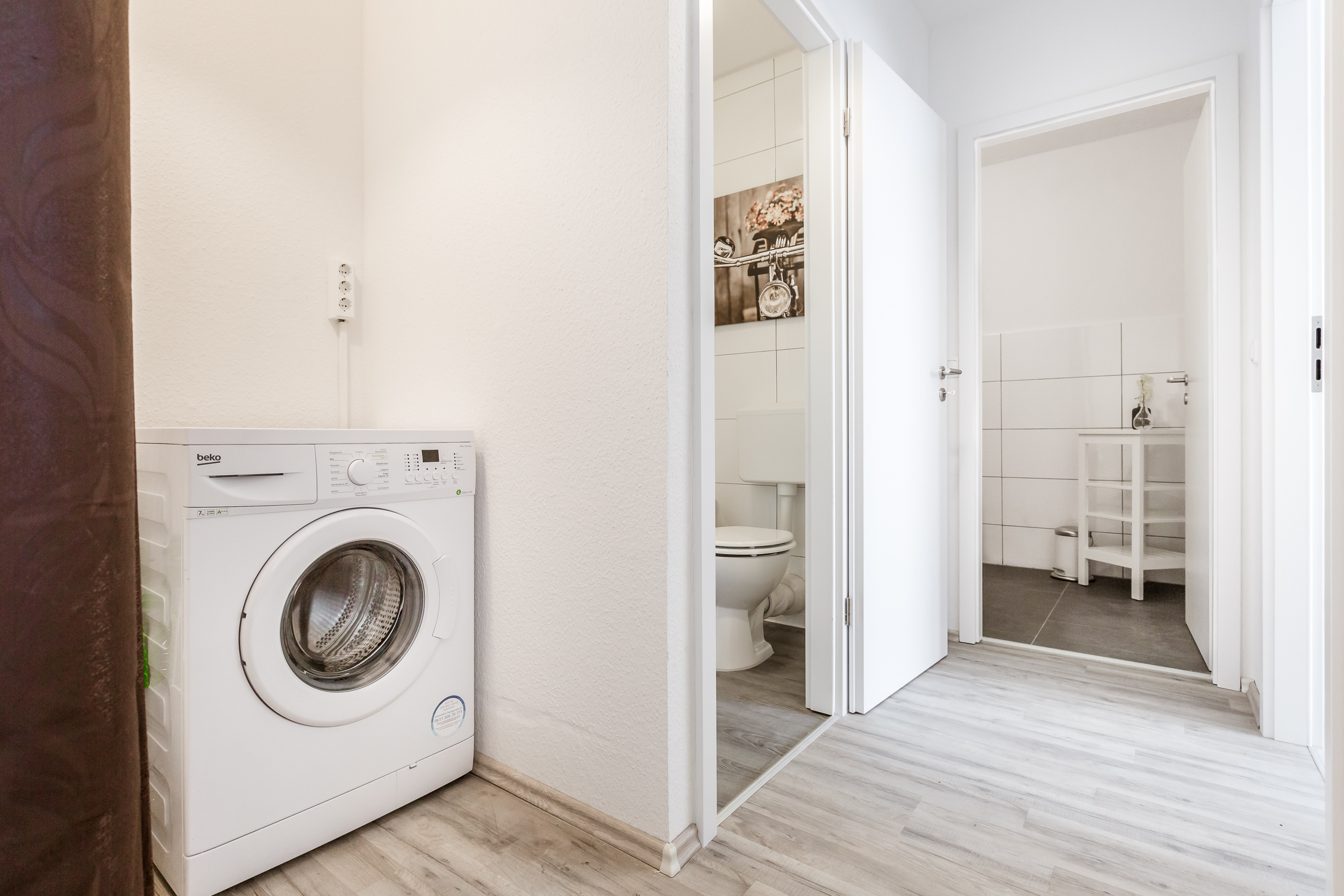 Monteurzimmer: Flur, HomeRent Unterkunft in Dormagen - HomeRent in Dormagen, Monheim, Langenfeld und Grevenbroich