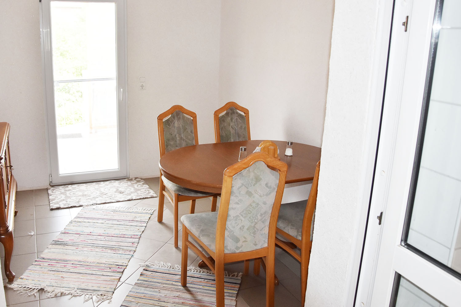 Monteurzimmer: Essbereich, HomeRent Unterkunft in Euskirchen - HomeRent in Euskirchen 