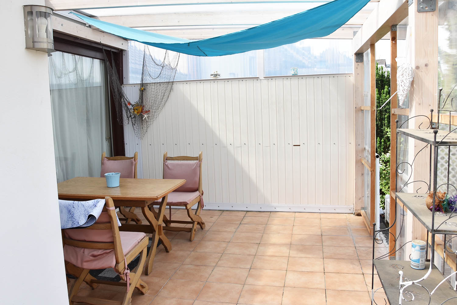 Monteurzimmer: Terrasse, HomeRent Unterkunft in Euskirchen - HomeRent in Euskirchen 