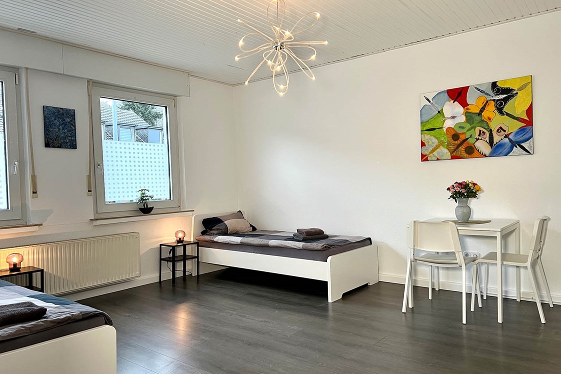 Monteurzimmer: Schlafzimmer, HomeRent Unterkunft in Kleve - HomeRent in Kleve, Bedburg-Hau, Goch, Kranenburg