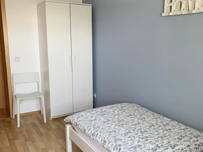 Monteurwohnung - TV - Deutschland - Schlafzimmer, HomeRent Unterkunft in Hemer - HomeRent in Hemer (Sauerland)
