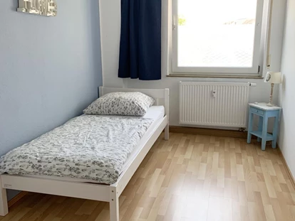 Monteurwohnung - TV - Deutschland - Schlafzimmer, HomeRent Unterkunft in Hemer - HomeRent in Hemer (Sauerland)