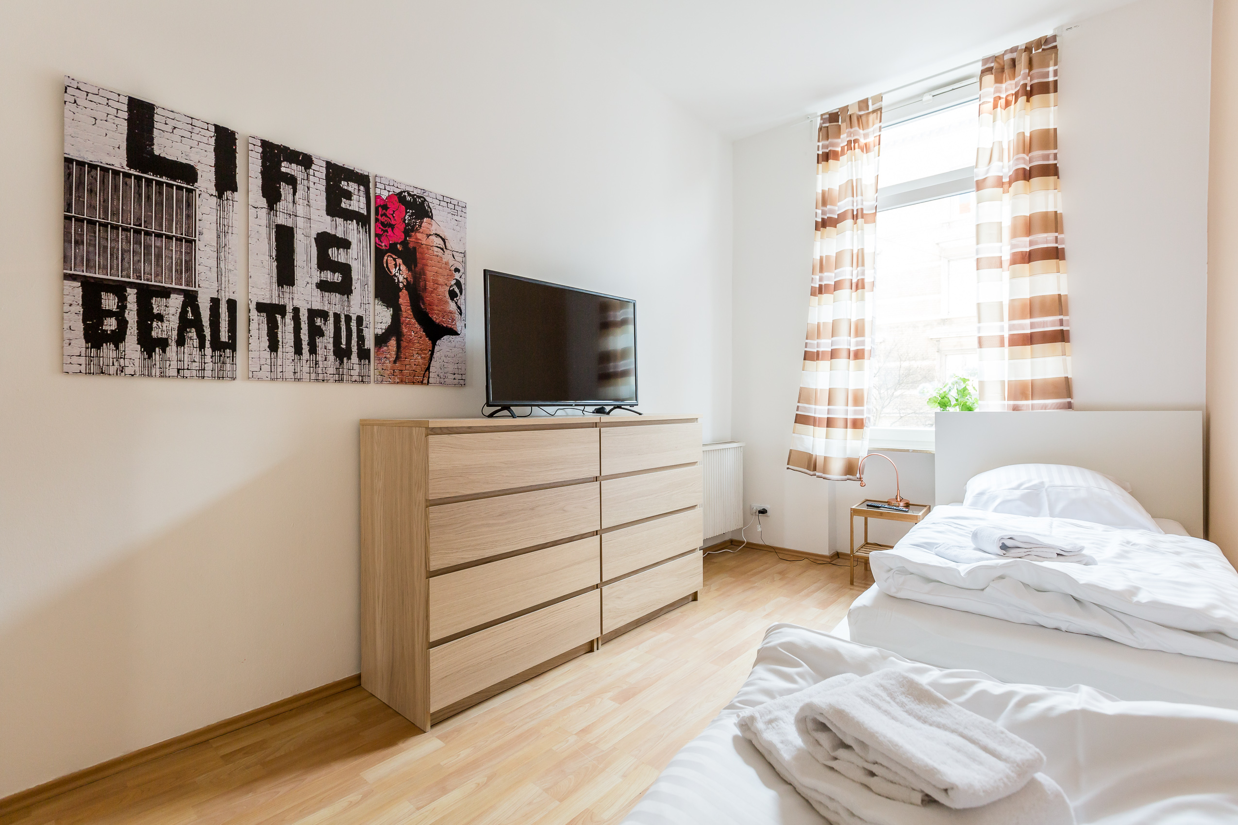 Monteurzimmer: Schlafzimmer, HomeRent Unterkunft in Düsseldorf - HomeRent in Düsseldorf