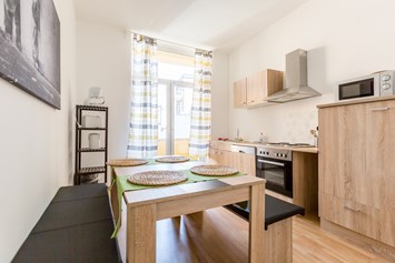 Monteurzimmer: Küche, HomeRent Unterkunft in Düsseldorf - HomeRent in Düsseldorf