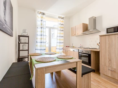 Monteurwohnung - TV - Deutschland - Küche, HomeRent Unterkunft in Düsseldorf - HomeRent in Düsseldorf