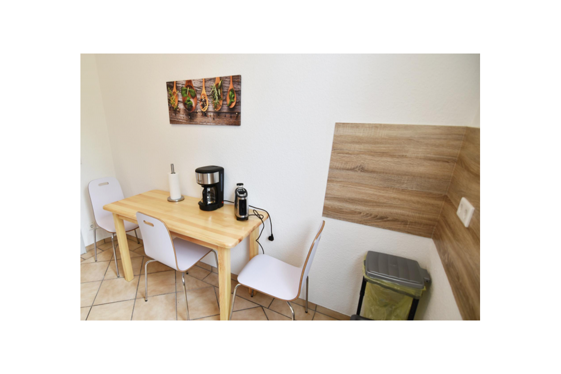 Monteurzimmer: Küche, HomeRent Unterkunft in Bedburg-Hau - HomeRent in Bedburg-Hau bei Kleve