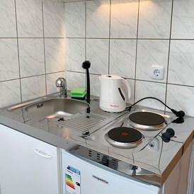 Monteurzimmer: Küche, HomeRent Unterkunft in Celle - HomeRent in Celle bei Hannover