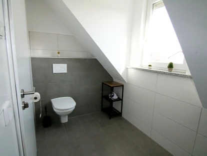 Monteurwohnung - TV - Deutschland - Badezimmer, HomeRent Unterkunft in Ingolstadt - HomeRent in Ingolstadt Vohburg, Adelschlag, Großmehring