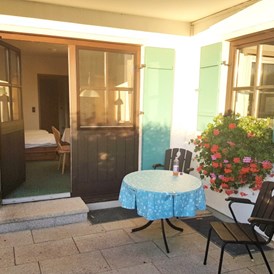 Monteurzimmer: Außenbereich, HomeRent Unterkunft in Aschau am Chiemsee  - HomeRent in Aschau