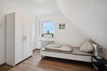 Monteurzimmer: Schlafzimmer, HomeRent Unterkunft in Köngen - HomeRent in Köngen
