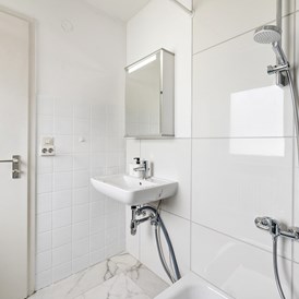 Monteurzimmer: Badezimmer, HomeRent Unterkunft in Köngen - HomeRent in Köngen