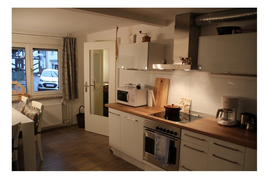 Monteurzimmer: Blick aus Küche - Ferienhaus Treisberg
