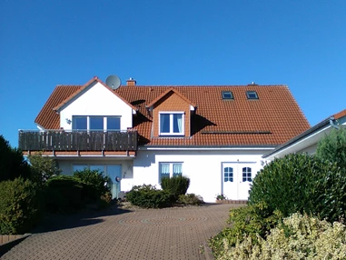 Monteurzimmer: Hausansicht - Ferienwohnung-Nickel, Niemetal