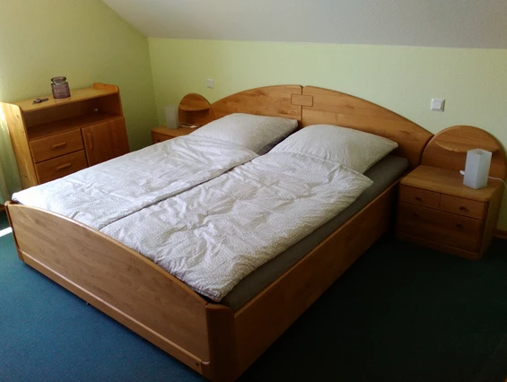 Monteurzimmer: Schlafzimmer 3 - Ferienwohnung-Nickel, Niemetal