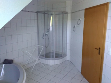 Monteurzimmer: Bad - Ferienwohnung-Nickel, Niemetal