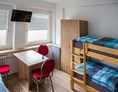 Monteurzimmer: Geräumige Mehrbettzimmer mit eigenem Kühlschrank - MONTEURZIMMER IN HAMBURG UND UMGEBUNG!!!!