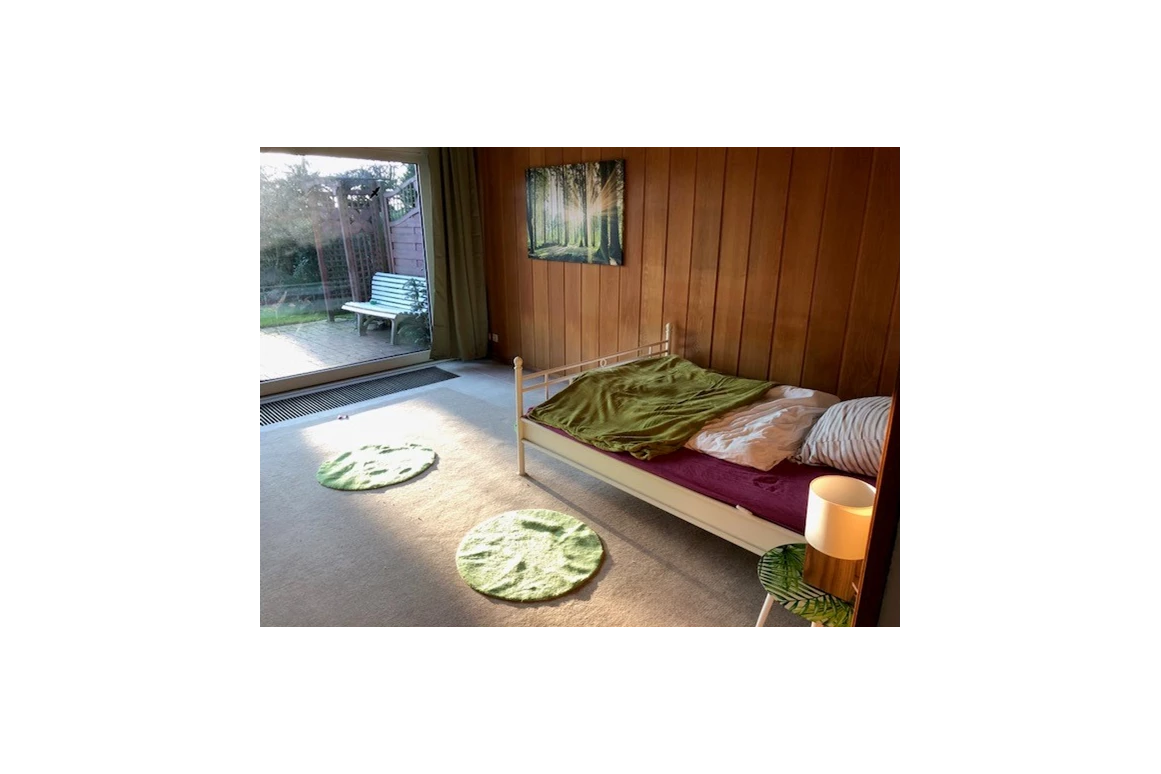 Monteurzimmer: Montagewohnung "Kleine Auszeit" Monteurzimmer 8 Zimmer zentral