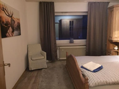 Monteurzimmer: Montagewohnung "Kleine Auszeit" Monteurzimmer 8 Zimmer zentral