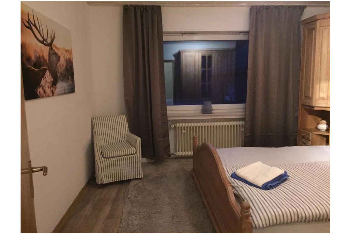 Monteurzimmer: Montagewohnung "Kleine Auszeit" Monteurzimmer 8 Zimmer zentral
