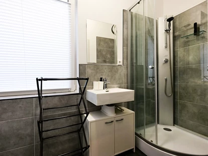 Monteurwohnung - Oberhausen (Oberhausen, Stadt) - NOVA BEDS Neue Monteurwohnungen im Haus Weseler, Duisburg-Walsum