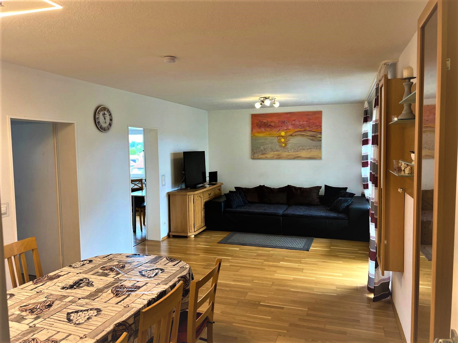 Monteurwohnung - Vachendorf - Wohnzimmer - Maier Johannes