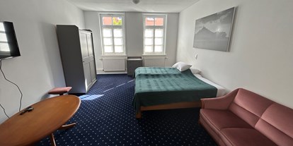 Monteurwohnung - Zimmertyp: Doppelzimmer - Volkmarsen - Zimmer 1 - Wohnung 5 Haus Pielsticker 