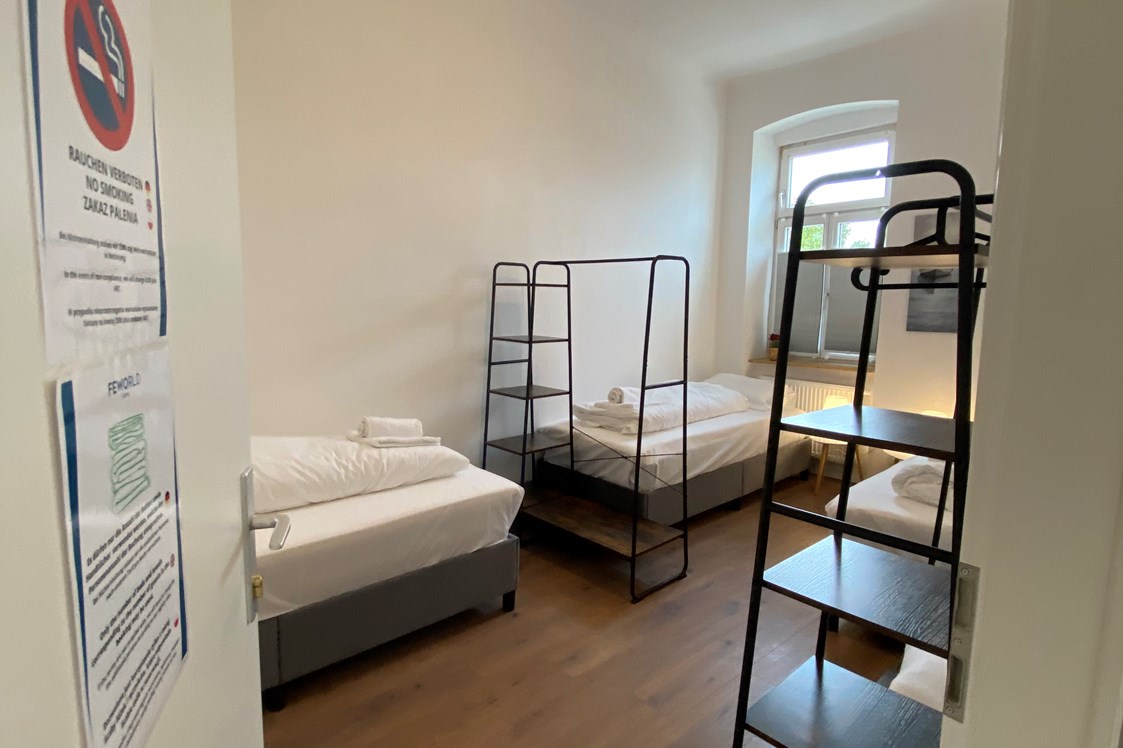 Monteurwohnung: Schlafzimmer für drei Personen - Monteurwohnungen in Klagenfurt am Wörthersee