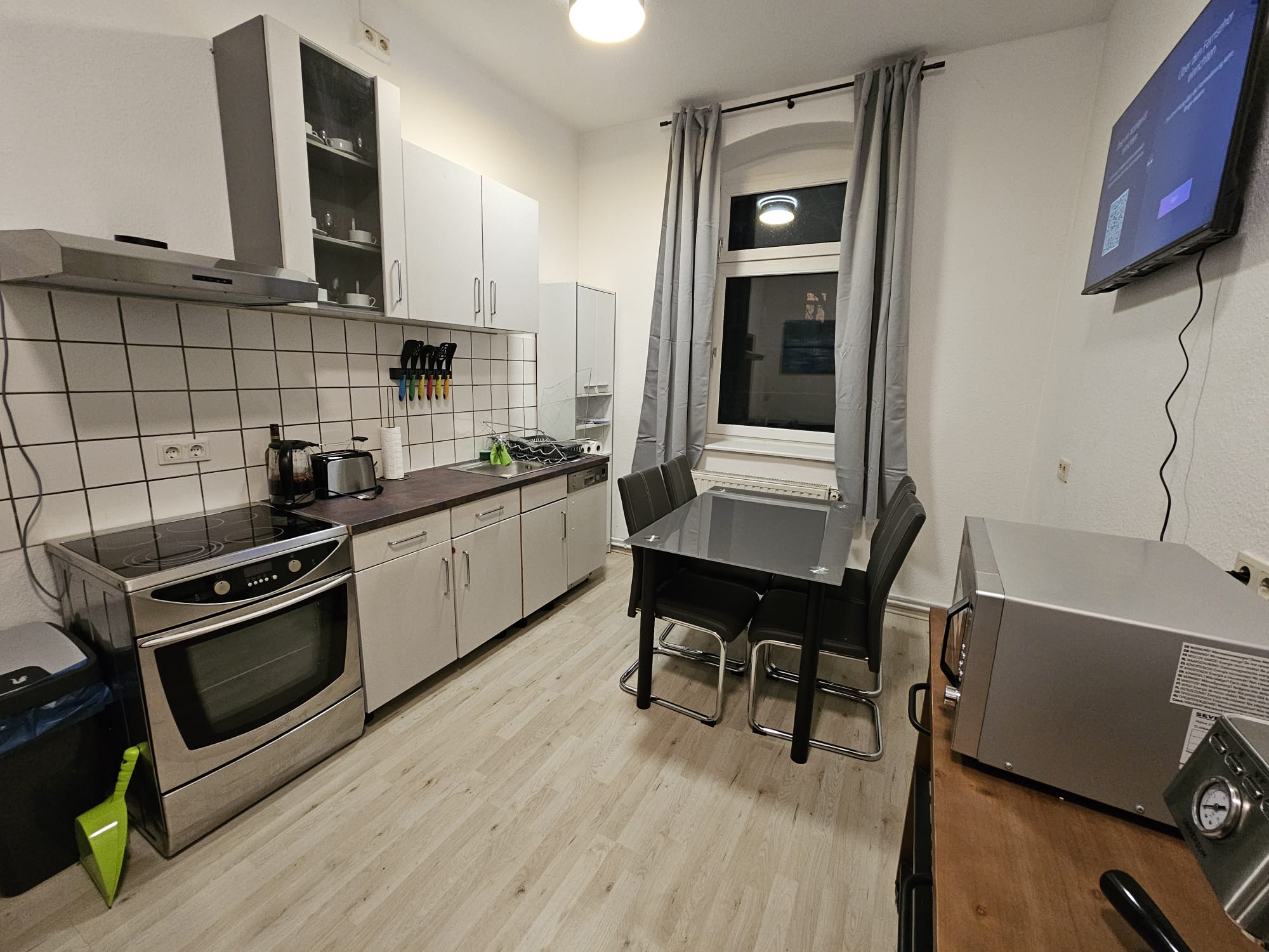 Monteurwohnung - Zimmertyp: Mehrbettzimmer - Schkopau - Küche - Monteurzimmer| Ferienwohnung StayINN Halle (Saale) 