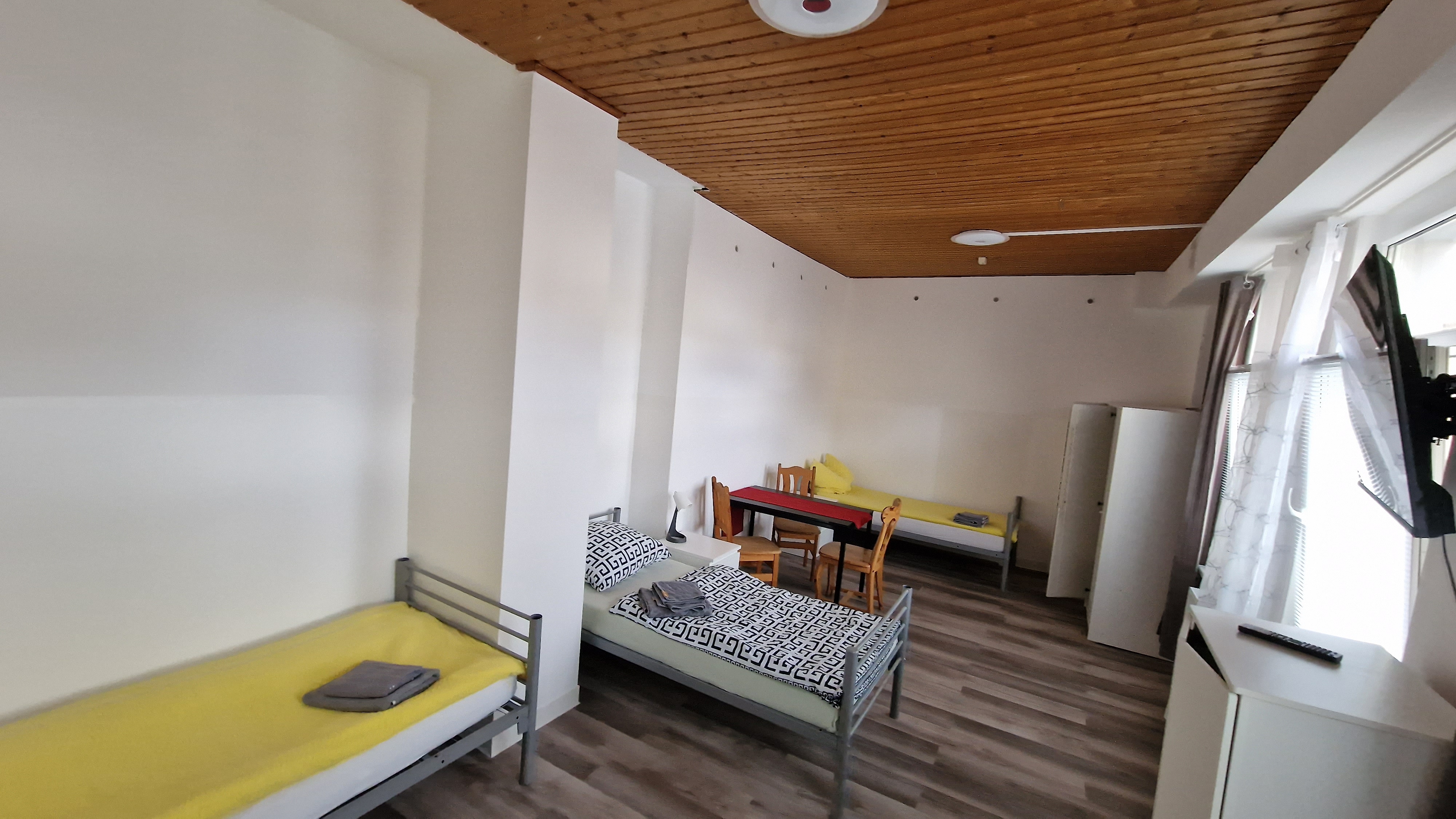 Monteurwohnung - Bettwäsche: Bettwäsche inklusive - Pfalz - Unterkunft Kobex