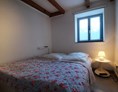 Monteurzimmer: Schlafzimmer mit Doppelbett - Ferienwohnung Wilhelmine in Cuxhaven im Lotsenviertel