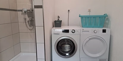 Monteurwohnung - PLZ 88436 (Deutschland) - Bad mit Waschmaschine und Trockner - Monteurwohnung Mohr