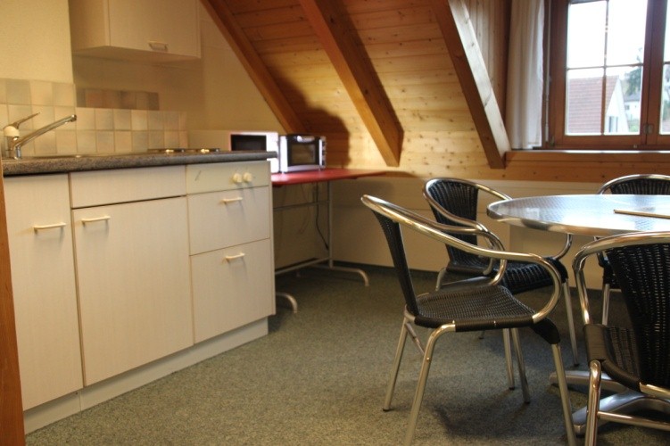 Monteurwohnung - Aargau - Gemeinsame Küche - Haus am Bach