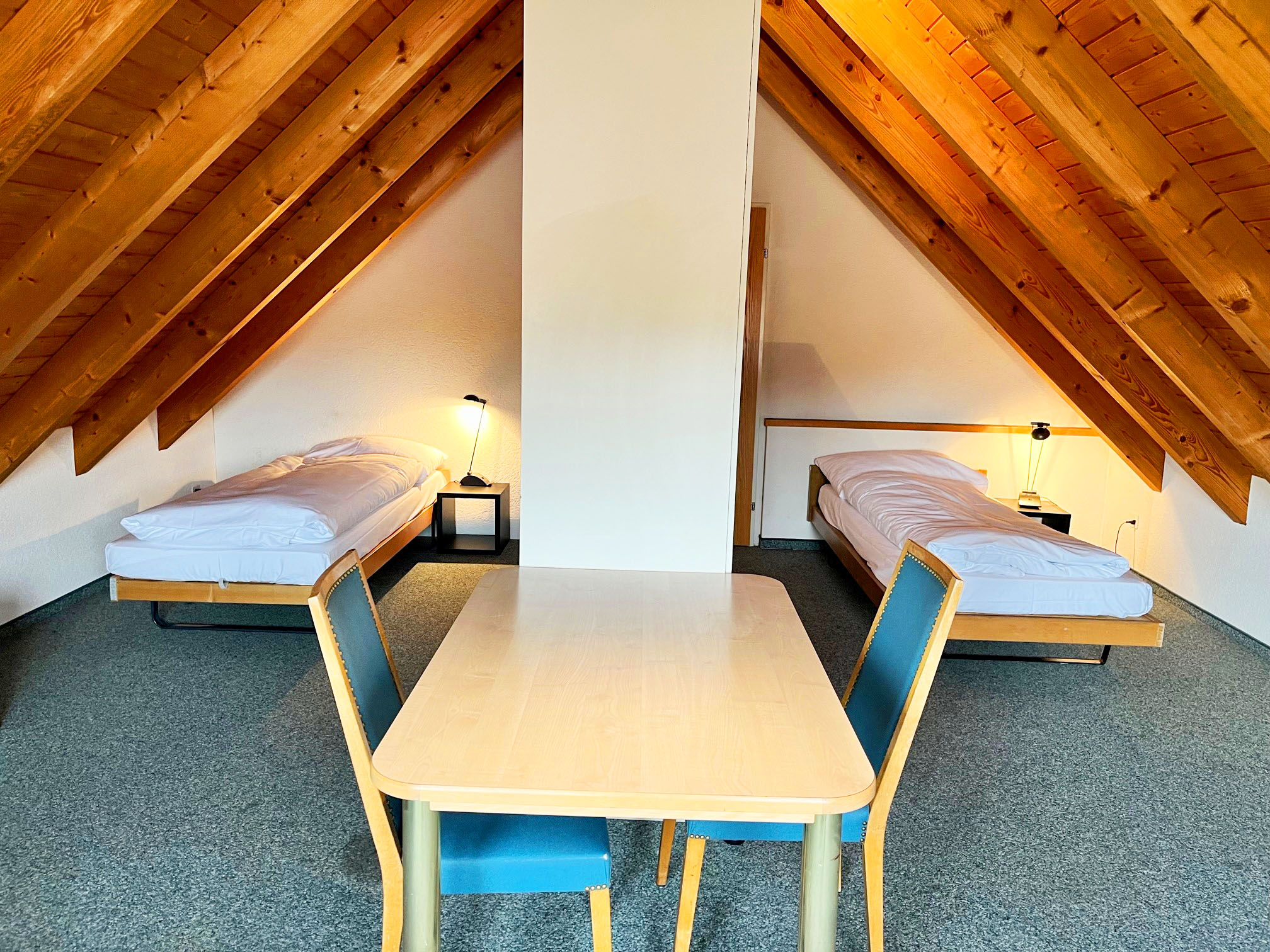 Monteurwohnung - Aargau - Doppelzimmer 01 - Haus am Bach