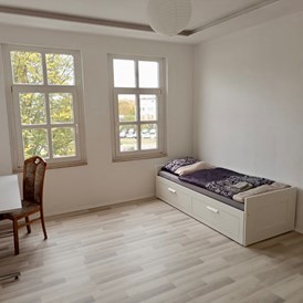 Monteurzimmer: Neu renovierte 3 Raum Wohnung 