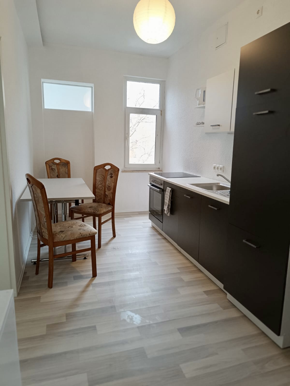Monteurzimmer: Neu renovierte 3 Raum Wohnung 
