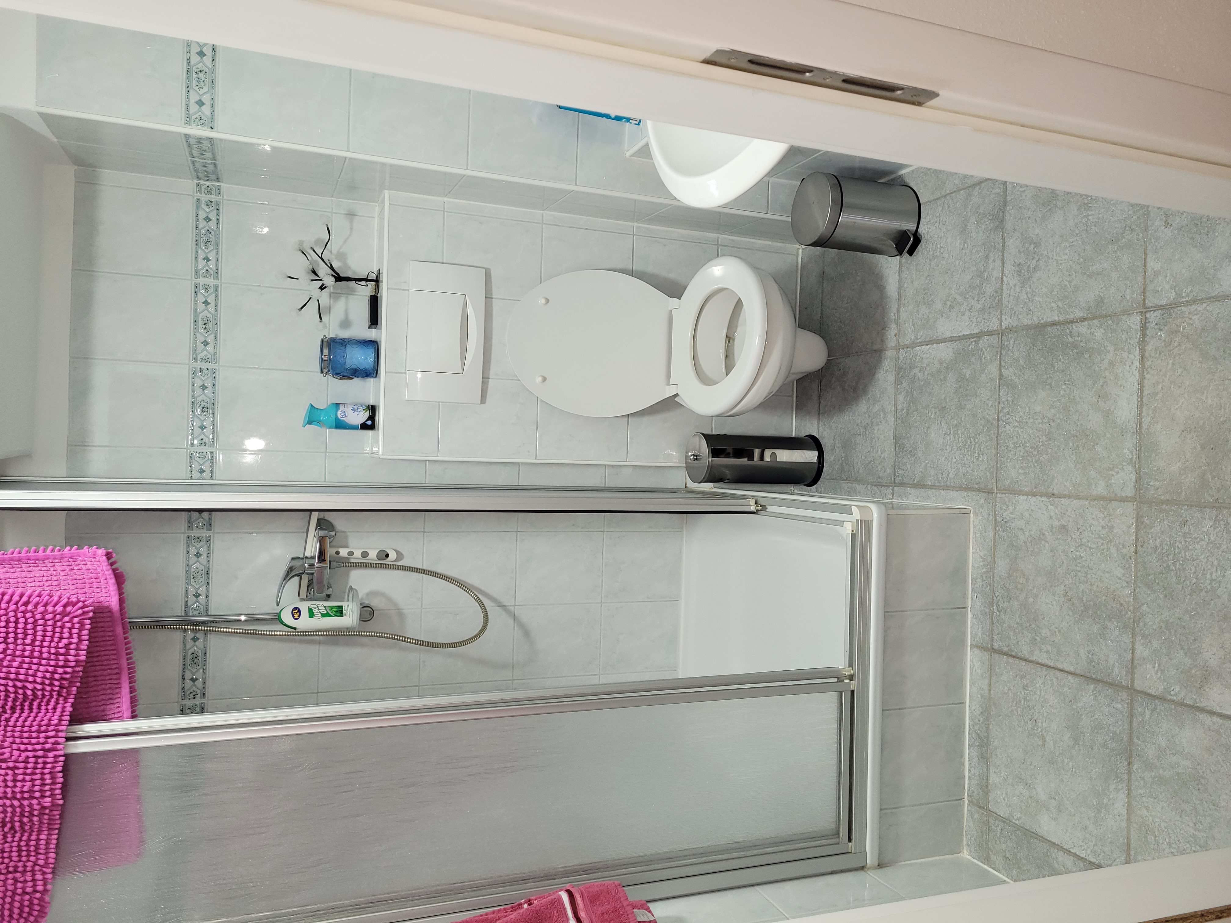 Monteurwohnung - Parkplatz: eigener Parkplatz vorhanden - Nordrhein-Westfalen - Bad - Apartment Sauerland