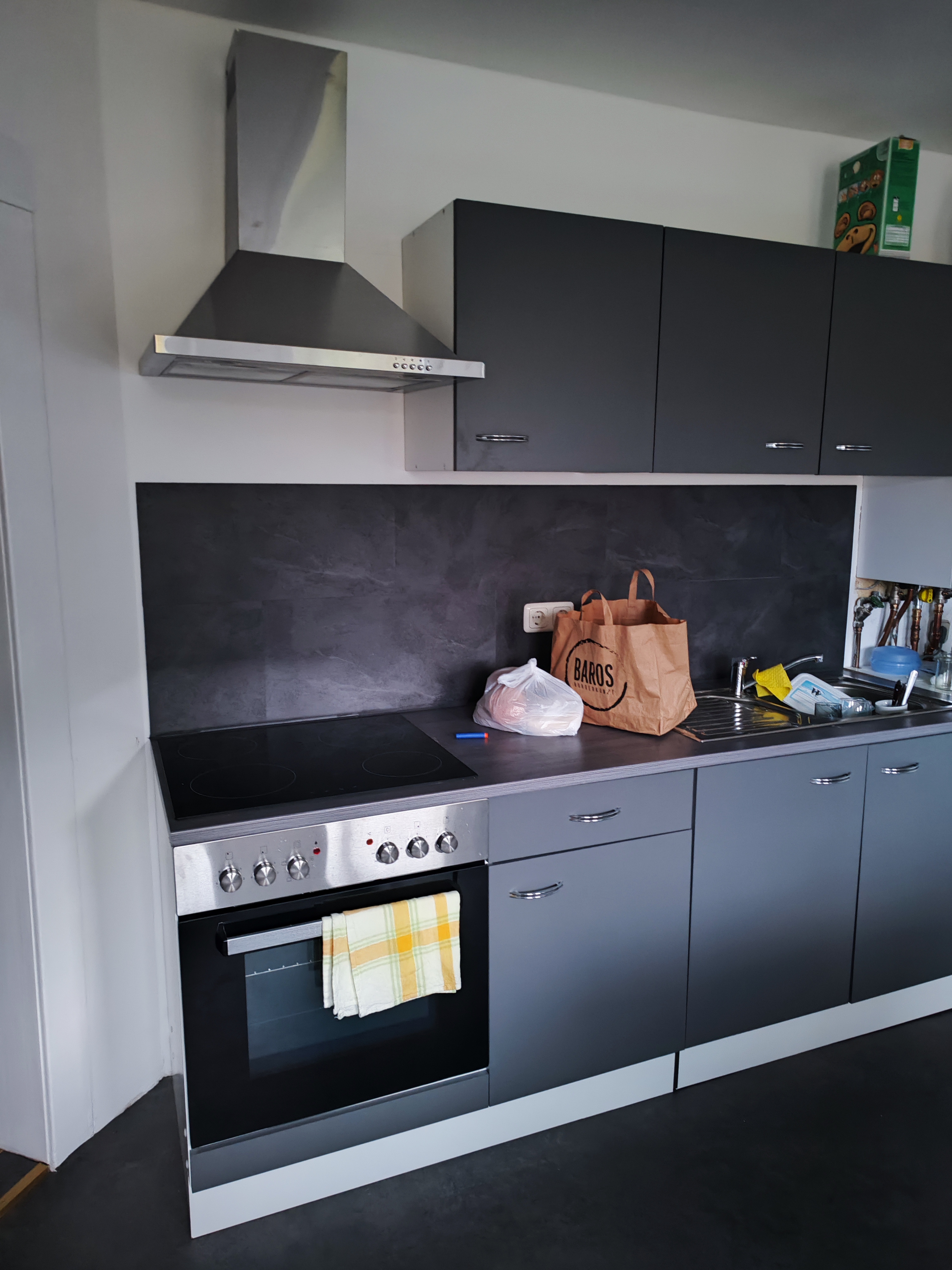 Monteurwohnung - Bettwäsche: Bettwäsche inklusive - Bayern - HoBl 19 Gemütliches einzelnes Monteurzimmer in Hof – Ideal für Ihren Arbeitsaufenthalt!