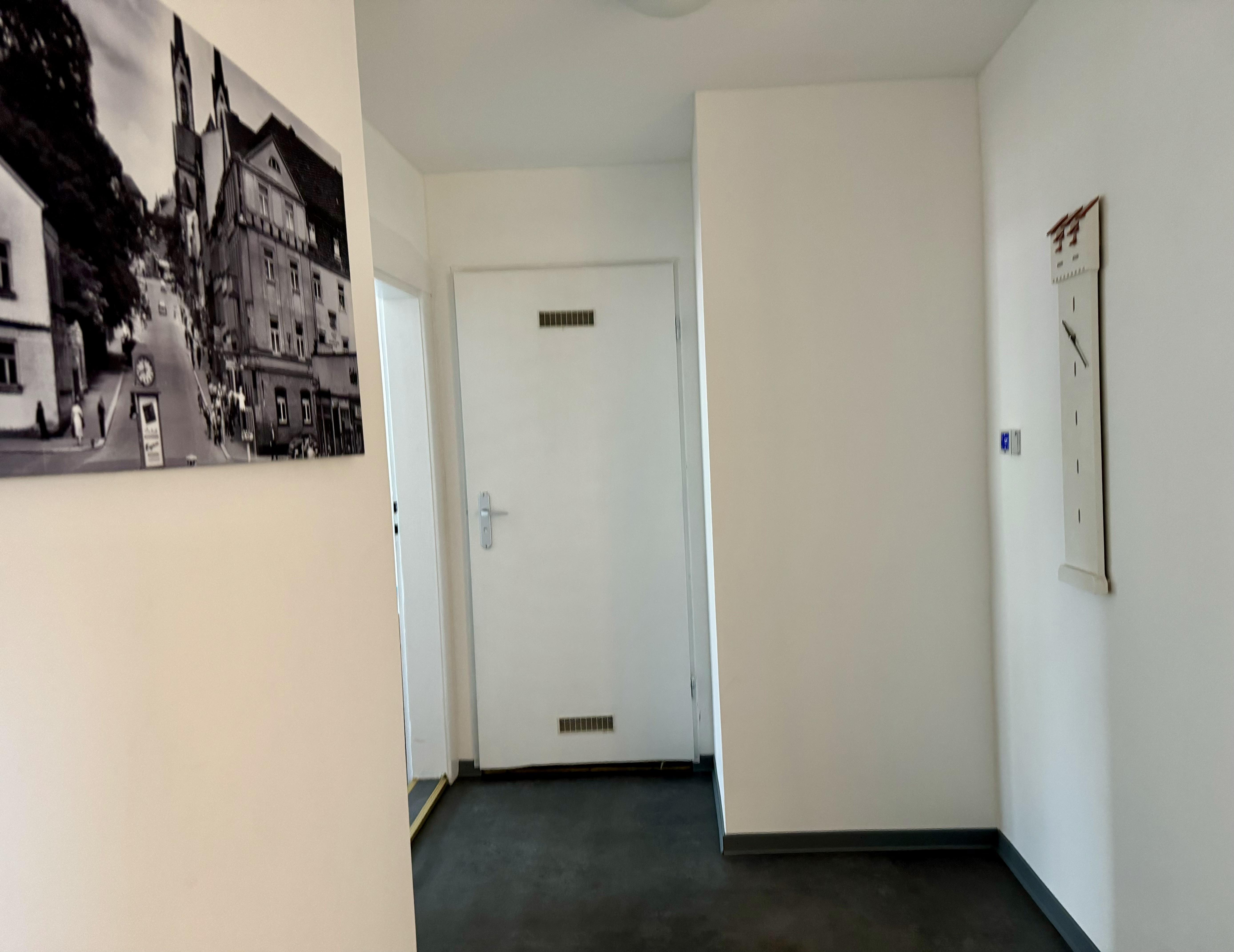 Monteurzimmer: HoBl 19 Gemütliches einzelnes Monteurzimmer in Hof – Ideal für Ihren Arbeitsaufenthalt!