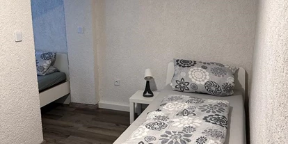 Monteurwohnung - PLZ 97342 (Deutschland) - Wald Nähe, bis zu 3 Pers. WLAN, Parkplatz, A7 10Min, A3, 13 Min