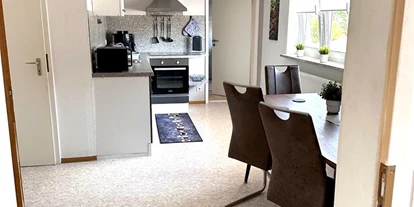 Monteurwohnung - PLZ 97342 (Deutschland) - Ferienwohnung - malerischem Ausblick / max. 5 Pers. / Parkplatz / WLAN / A7 - 3 Min.