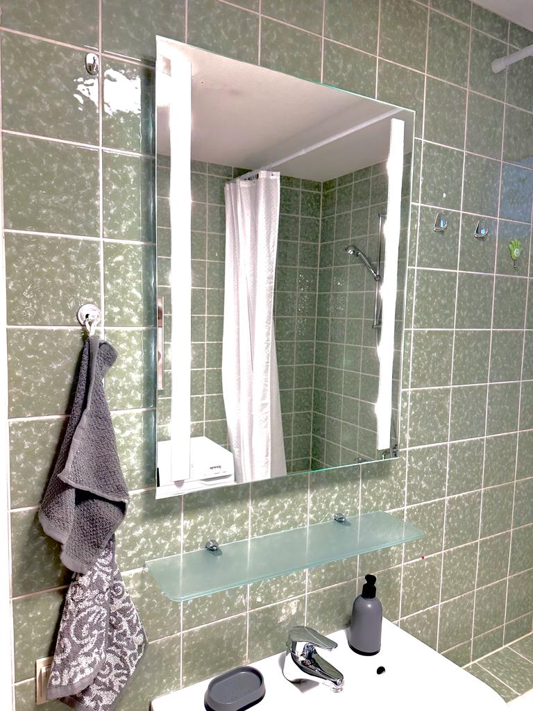 Monteurzimmer: Ferienwohnung - malerischem Ausblick / max. 5 Pers. / Parkplatz / WLAN / A7 - 3 Min.