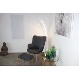 Monteurzimmer: Sesselecke zum verweilen - Ferienwohnung Suite für Service Mitarbeiter, Monteure, komplett ausgestattet