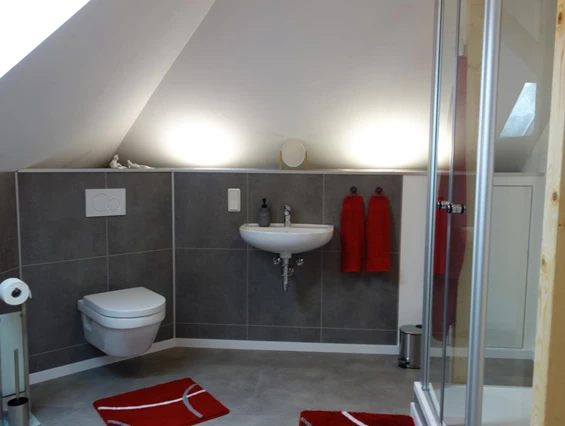 Monteurzimmer: Ferienwohnung Suite für Service Mitarbeiter, Monteure, komplett ausgestattet