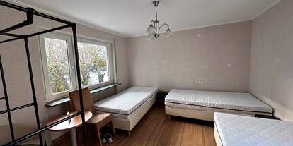 Monteurwohnung - Einzelbetten - Möckmühl Züttlingen - Günstige Mehrbettzimmer - Heilbronn