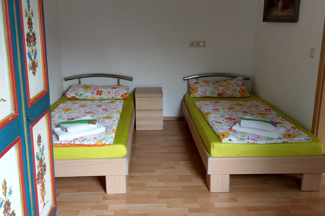 Monteurzimmer: Schlafzimmer 2 - Ferienhaus für Monteure/ Bauarbeiter für 25€pro Pers./ Nacht